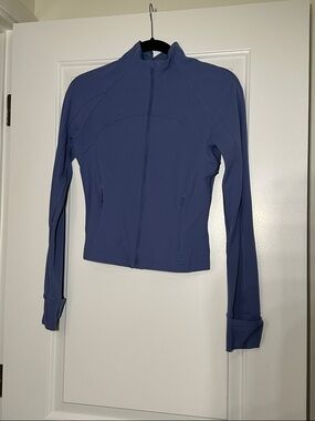 Lululemon Women’s Cropped Nulu Full Zip Define Jacket in Water Drop